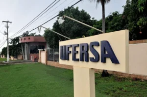 Professor da Ufersa é suspenso por 47 dias após uso de certificado falso de vacinação contra Covid-19
